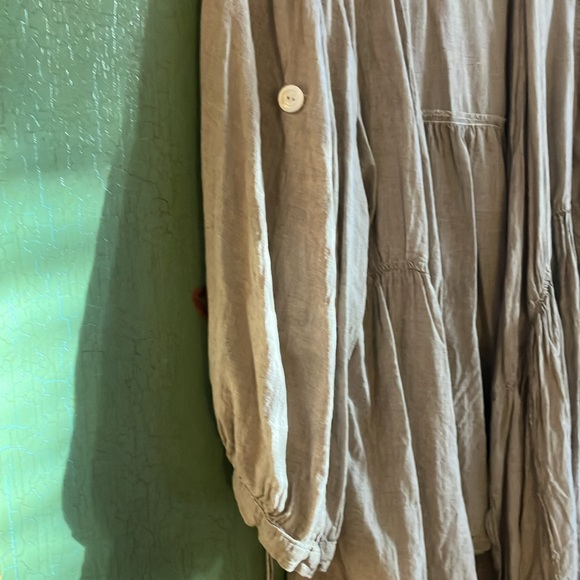 Magnolia Pearl Love Collection 
Farmhouse perfection
Cross tie tunic
🥰 - Picture 2 of 7